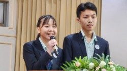 The student team from Sarasas Ektra School received 100,00THB funding from MISSION POSSIBLE: Youth Social Hackathon and organized and hosted by themselves the Extra Peace event. (Photo by Peter Monthienvichienchai / LiCAS News)