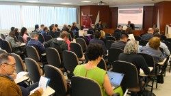 Encontro Nacional de Rádios e TVs de Inspiração Católica.