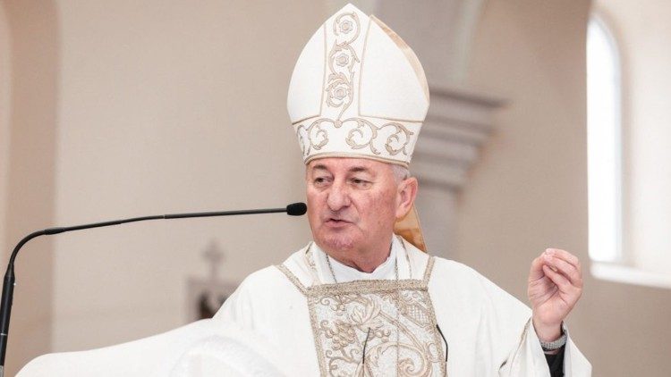 Predsjednik Odbora HBK za pastoral pomoraca hvarski biskup Ranko Vidović