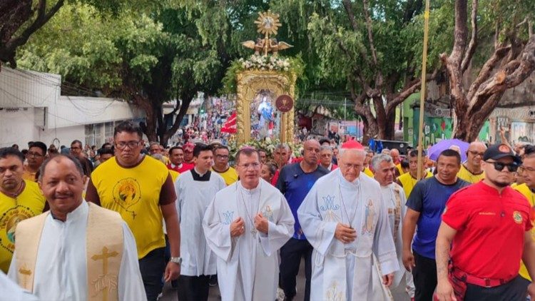 A Igreja de Manaus celebra e caminha com a Imaculada