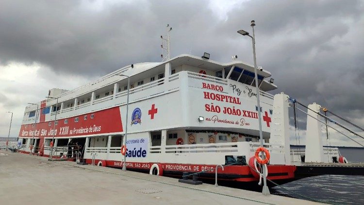 Inaugurado o Barco Hospital São João XXIII