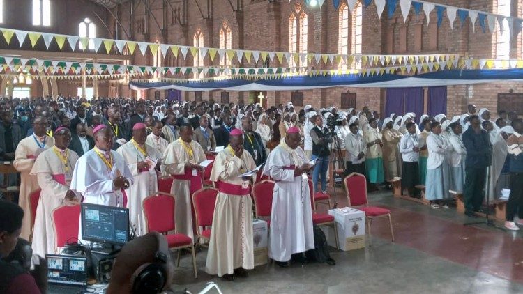 Des participants au deuxième Congrès eucharistique national