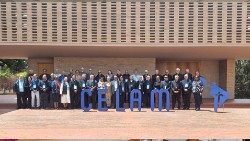 Representantes del Consejo Episcopal Latinoamericano y Caribeño, CELAM, en encuentro en la sede del organismo en Bogotá, Colombia.