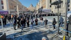 Inauguración de la remodelada Piazza Pia en el marco de las obras realizadas en Roma para el Jubileo Ordinario de 2025, lunes 23 de diciembre de 2024.