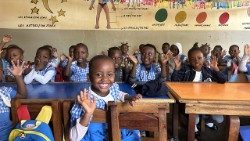 Scuola e Atelier delle Maestre Pie Venerini a Ebolowa, Camerun