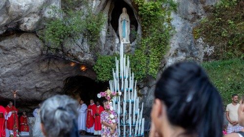 Réouverture de la grotte de Lourdes après d’importantes inondations