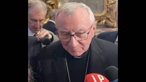 Parolin: Rozhodně odmítáme všechny formy antisemitismu, žádný důvod ho neospravedlňuje