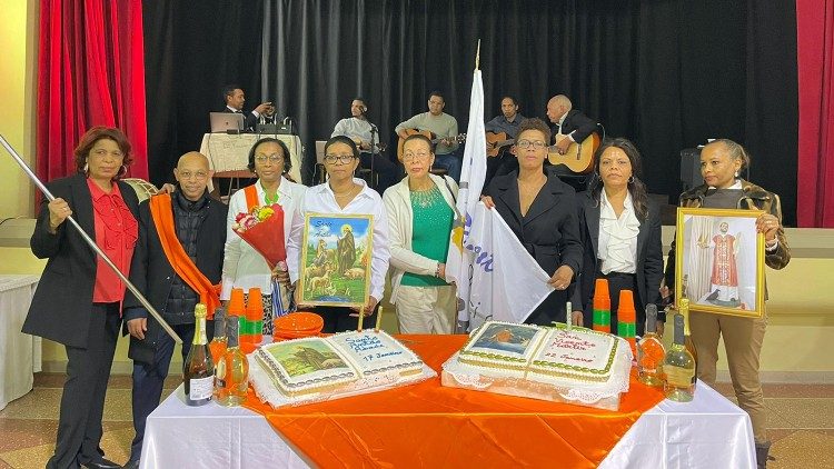 Momento da vida comunitária no Centro Nossa Senhora do Rosário - Tra-Noi