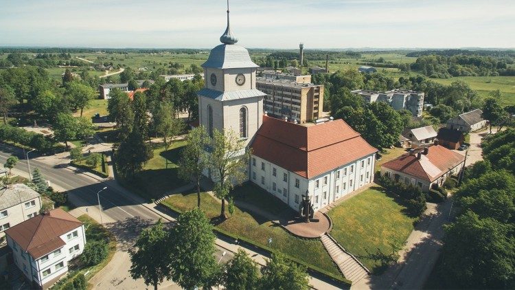 Žemaičių vyskupystės muziejus Varniuose  @visit.telsiai.lt