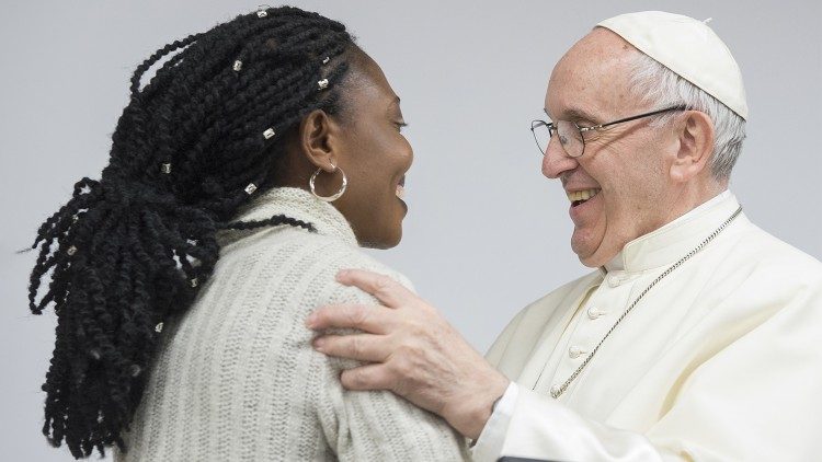 Blessing Okoedion traf Papst Franziskus im Jahr 2018