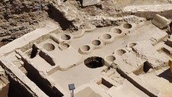 La fullonica de 500 metros cuadrados descubierta durante las excavaciones del proyecto de peatonalización de la Piazza Pia, Roma.