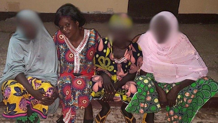 *Falta, *Maimouna und *Bossoni: die drei Frauen, die Opfer von Boko Haram wurden, wollen aus Sicherheitsgründen anonym bleiben