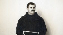 El padre Luigi Palić, sacerdote profeso de la Orden de Frailes Menores