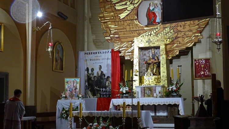 Peregrynacja relikwii błogosławionej rodziny Ulmów w Prostyni (Parafia Trójcy Przenajświętszej i Świętej Anny w Prostyni)