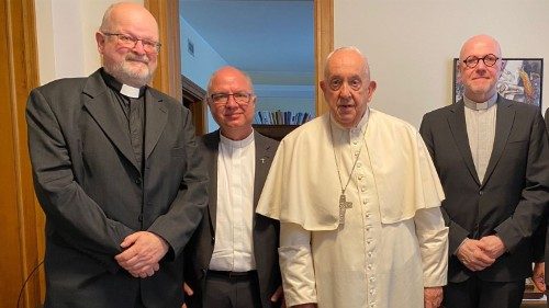 Papst empfängt deutschsprachige Priester, die Opfer von Missbrauch wurden 