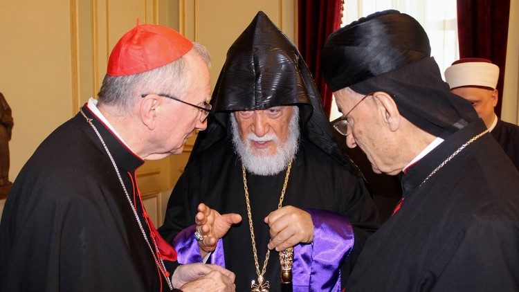 2024.06.26 SS Aram I con il Cardinal Parolin e Cardinal Rai