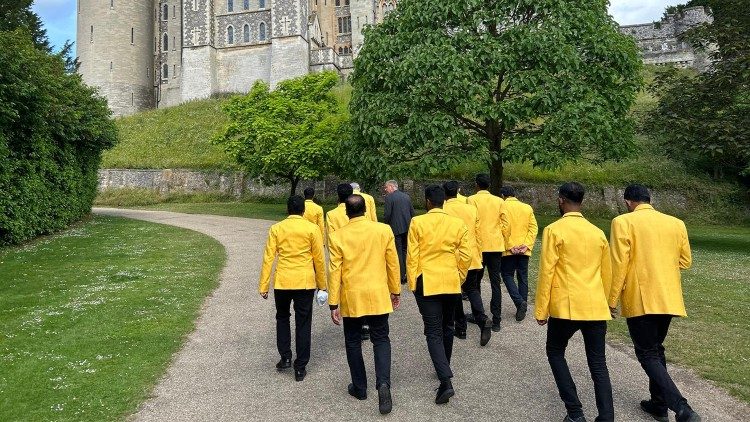 The Vatican team tours Arundel Castle before heading to the cricket ground