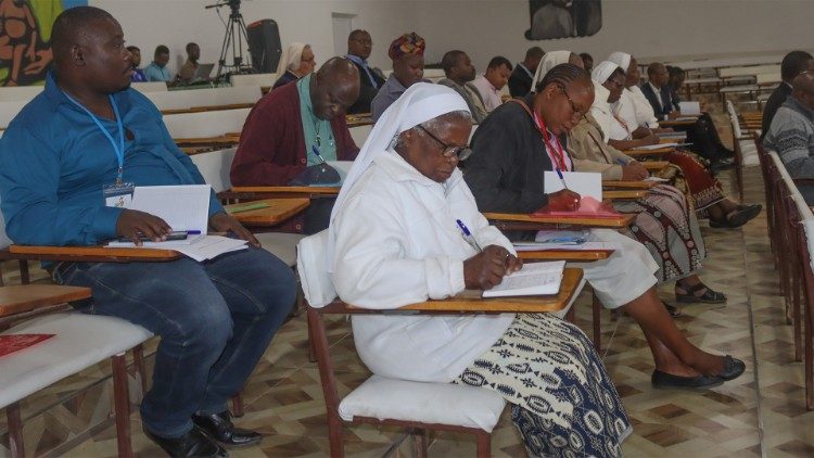 Participantes na XXVIII Semana Teológica, Beira (Moçambique)
