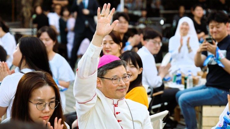 Archbishop Peter Soon-Taick Chung greets the participants.  Photo by Committee for Communications, Archdiocese of Seoul