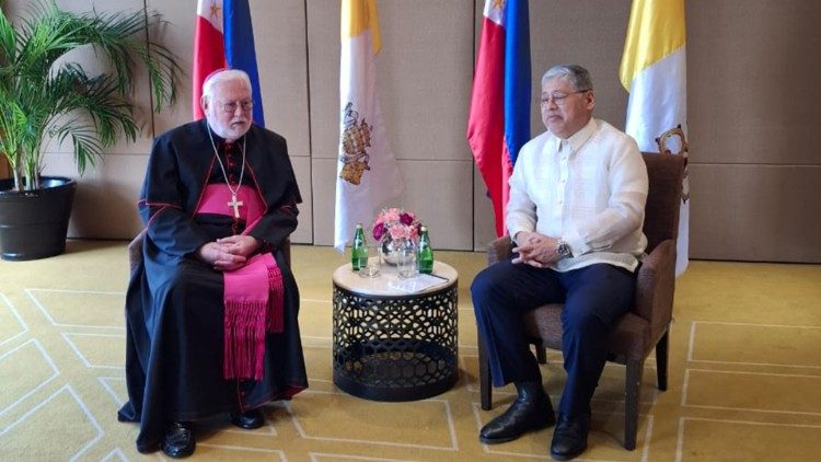 Archbishop Gallagher and the Filipino Secretary of Foreign Affairs Enrique Manalo
