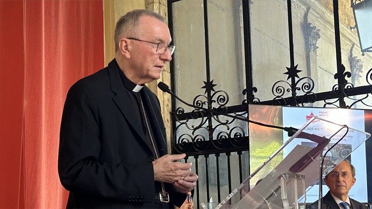 Il cardinale Parolin durante il suo intervento all’Ambasciata d’Italia presso la Santa Sede