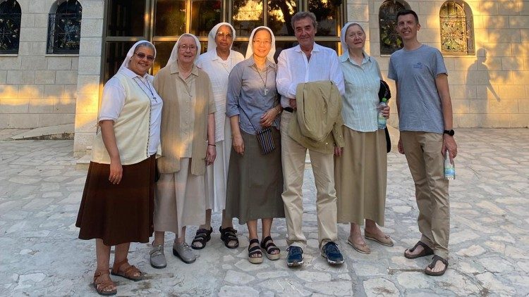 La misión del Hospital Pediátrico Bambino Gesù de Jordania con las misioneras combonianas en el hospital italiano de Karak, en Jordania