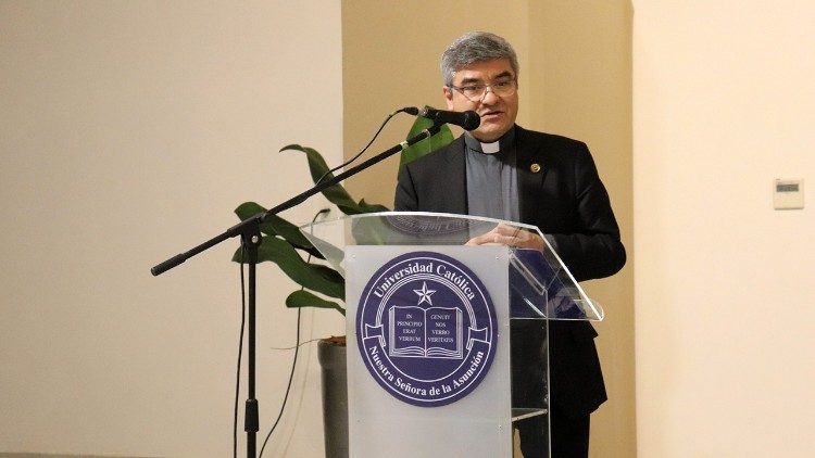 Padre Narciso Velázquez Ferreira, rector de la Universidad Católica Nuestra Señora de la Asunción.