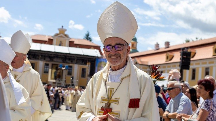 El Cardenal Czerny en Velehrad.