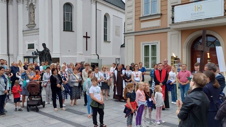 Droga Krzyżowa w Wadowicach (ks. Mateusz Wójcik)