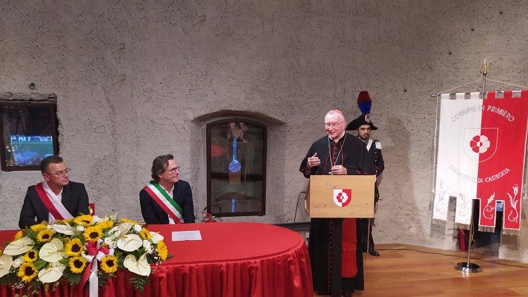 La cerimonia a Primiero San Martino di Castrozza