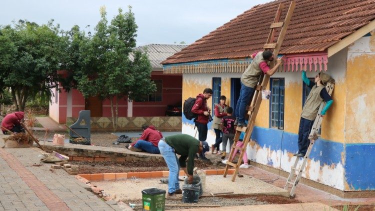  Atividade comunitária na cidade de Itapejara d'Oeste