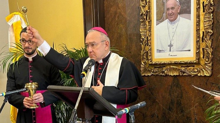 Archbishop Peña Parra blesses recently-reopened Honduras Apostolic Nunciature