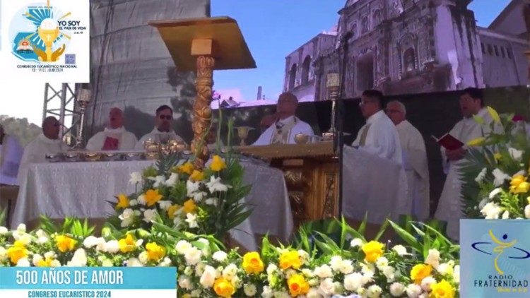 Monseigneur Mario Molina, archevêque de Los Altos Quetzaltenango- Totonicapán