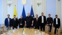 Fotografie z návštěvy státního sekretáře v ukrajinském parlamentu
