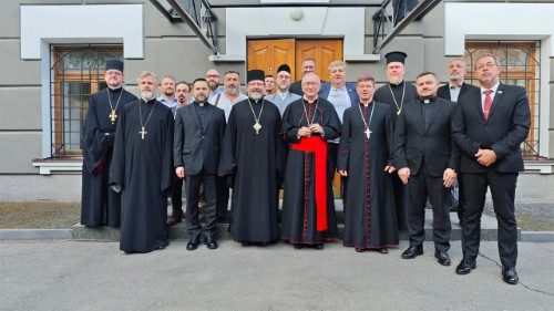 Le 23 juillet 2024, rencontre à Kiev entre le cardinal Pietro Parolin et les représentants religieux de la nonciature apostolique. 