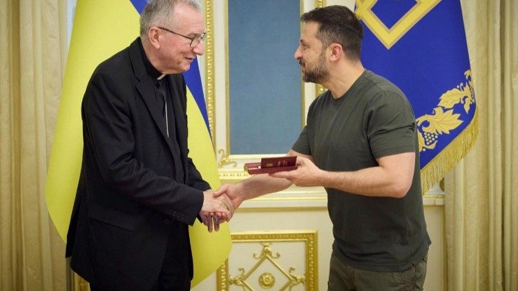 Kardinalstatssekreterare Parolin och Ukrainas president Zelensky, Kiev 23 juli 2024