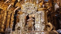 Arzobispo de Santiago de Compostela: "Que aquí renazca de nuevo la esperanza". (@Catedral de Santiago de Compostela)