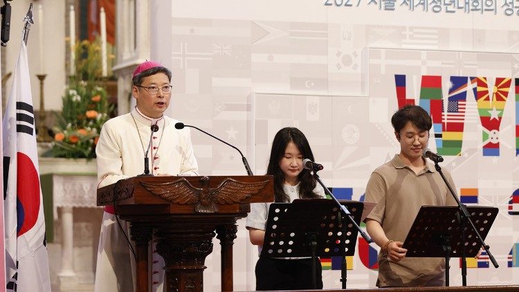 L'arcivescovo di Seoul, monsignor Peter Soon-taick Chung (© Arcidiocesi di Seoul)