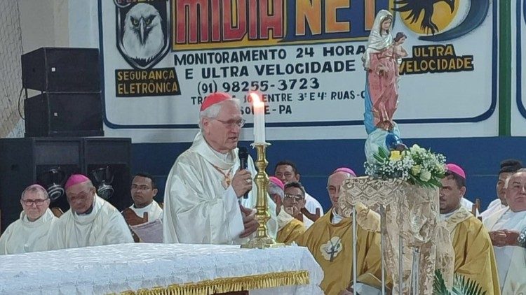 Posse de dom Ionilton no Marajó