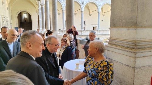 Kardinal Parolin: Kein Frieden ohne Dialog