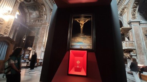 A Roma il Cristo di Dalì che ha conquistato il mondo 