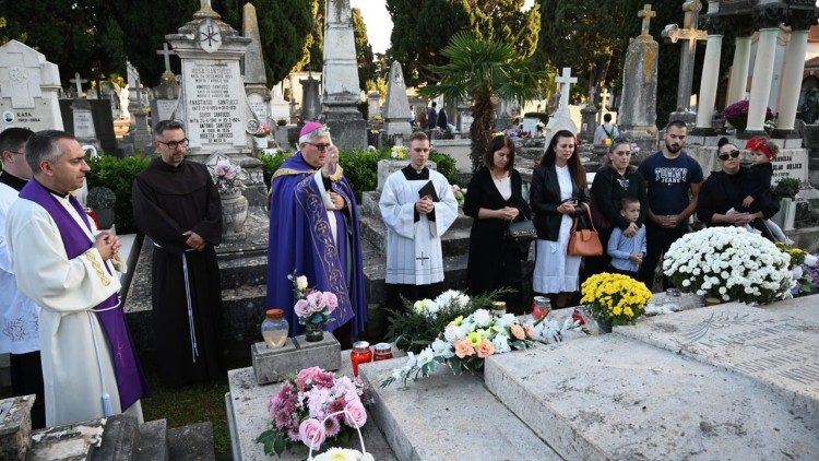 Služba Riječi na Gradskom groblju u Zadru  (Foto: Ines Grbić)