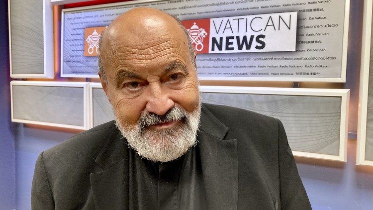 Religionsphilosoph Tomáš Halík bei einem Besuch bei Vatican News 