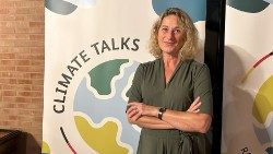 Prof. Dr. Mariele Evers, Inhaberin des UNESCO-Lehrstuhls für Mensch-Wasser-Systeme an der Rheinischen Friedrich-Wilhelms-Universität Bonn, bei der Veranstaltungsreihe „Climate Talks" an der deutschen Botschaft beim Heiligen Stuhl 