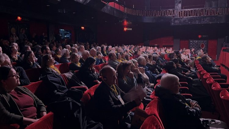 En el Teatro Ghione de Roma se desarrolló la apertura del Encuentro Internacional 2024 de la Familia Vicentina.