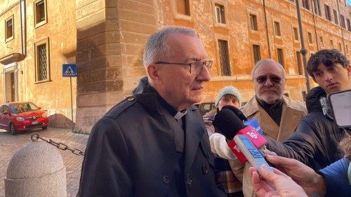 Diplomatie et crises globales: loin des tactiques, le cardinal Parolin prône le dialogue