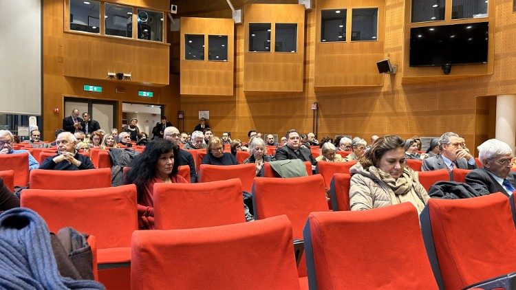 Studenti universitari e giornalisti alla Sala Giubileo della Lumsa