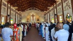 Cameroun: à Obala, la nouvelle église Saint Jean-Paul II de Minkama érrigée en Sanctuaire 