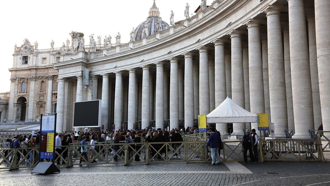 Giubileo, nuovo arrivo a San Pietro e tanti volontari per il cammino "Romea Strata"