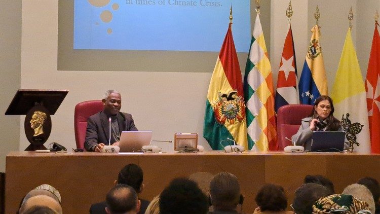 Il cardinale Peter Turkson nel suo intervento